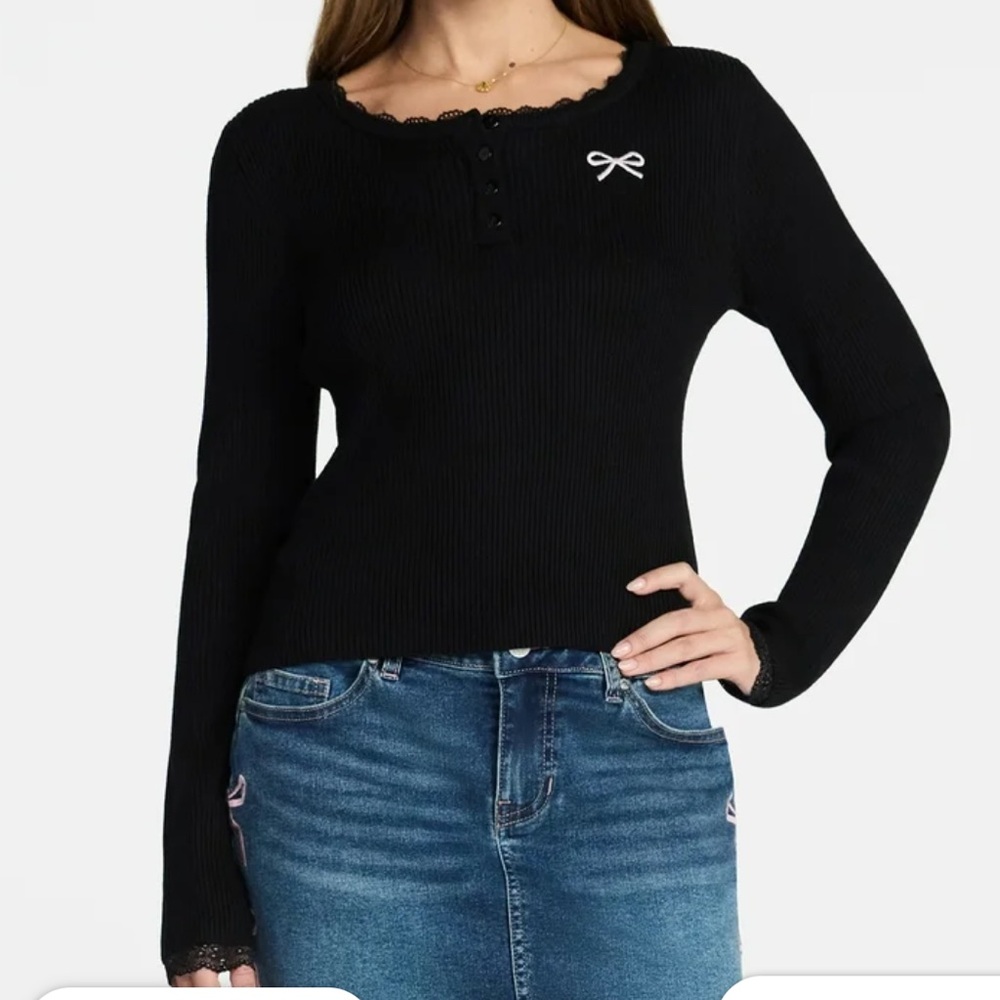 Walmart Madden NYC Black Long Sleeve Top with Lace details size Large